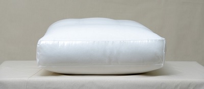 https://www.cushionsupplier.co.uk/wp-content/uploads/2019/08/quallofil-cushion.jpg